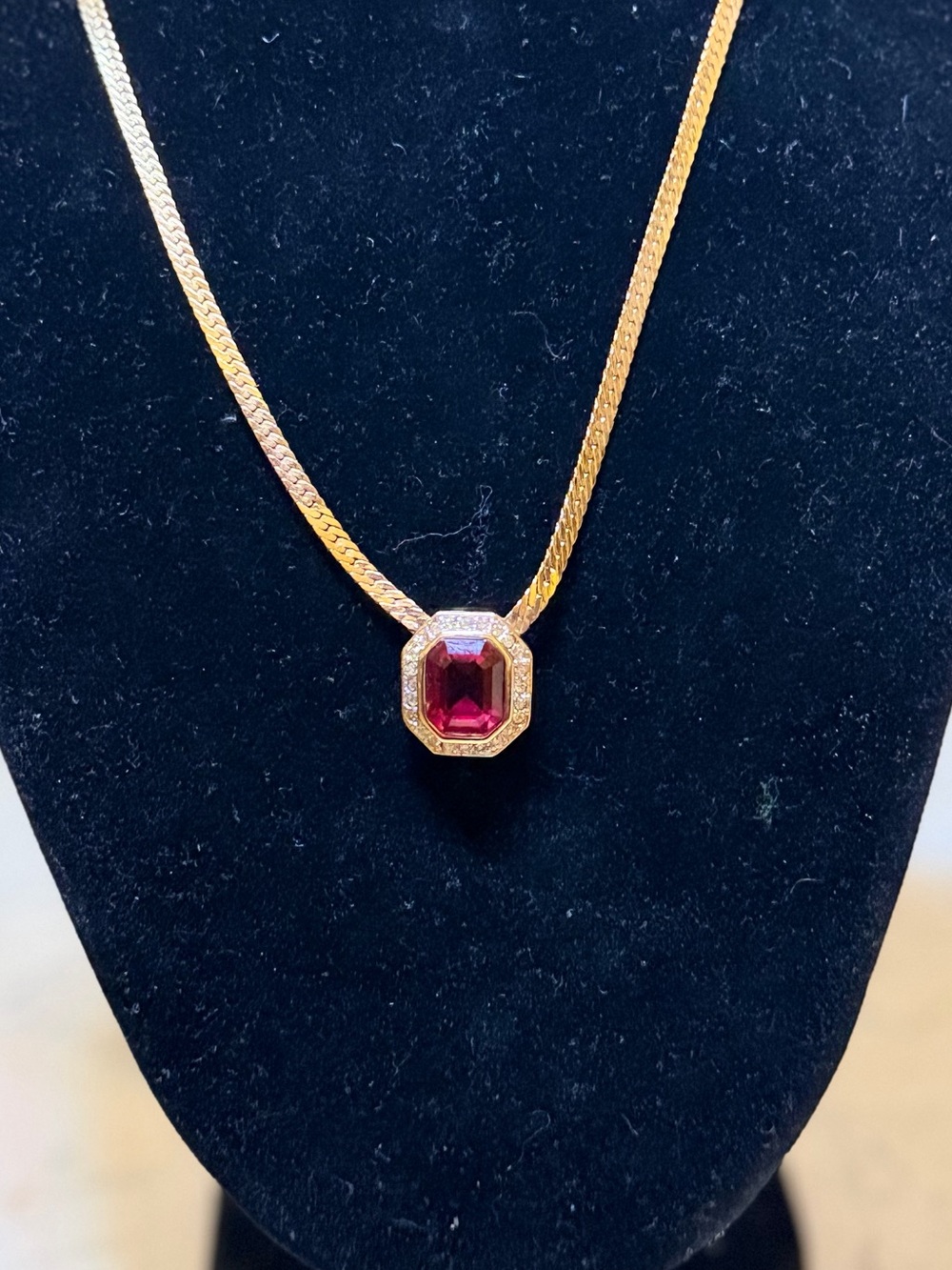 Nina Ricci Gold Plated Necklace - Picture 3 of 5